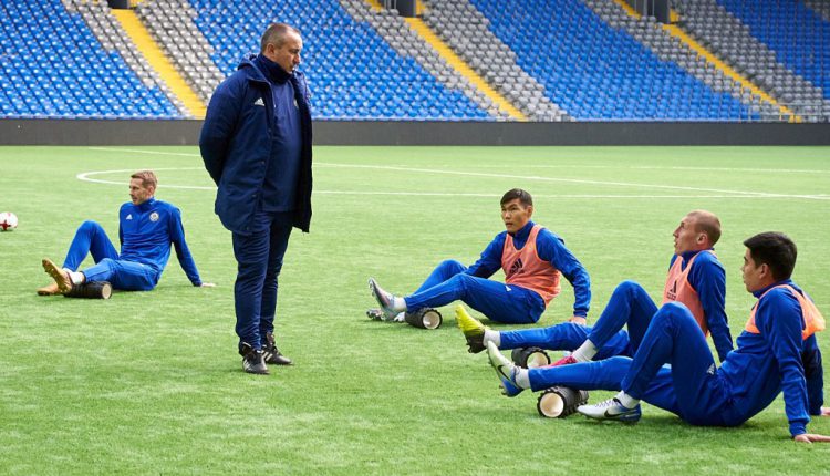 Тренировка сборной Казахстана по футболу