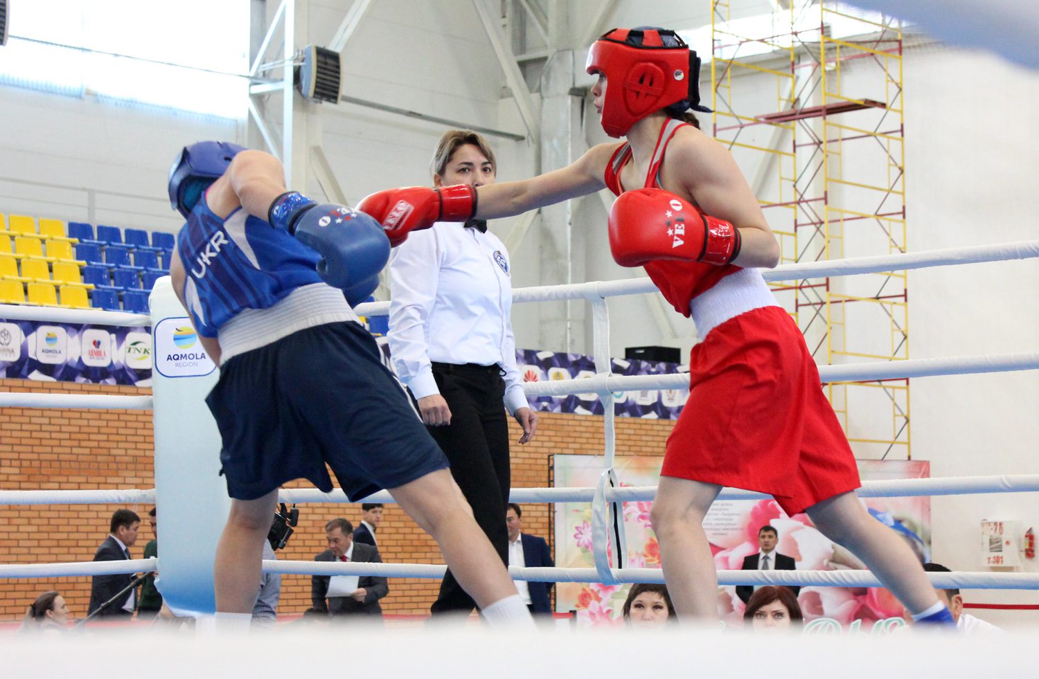 Шесть золотых медалей завоевала сборная Казахстана на Кубке СНГ по боксу