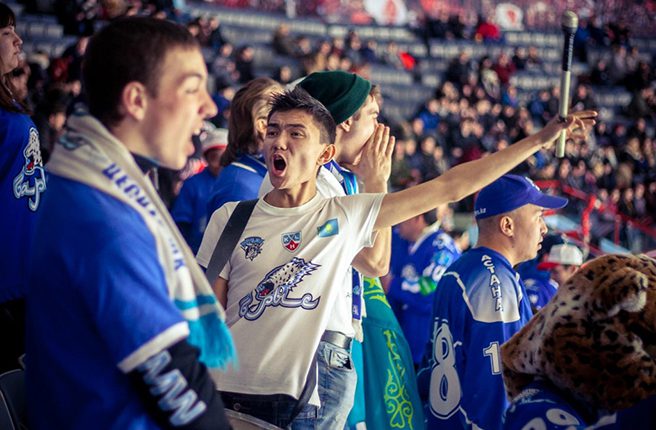 барыс-болельщики