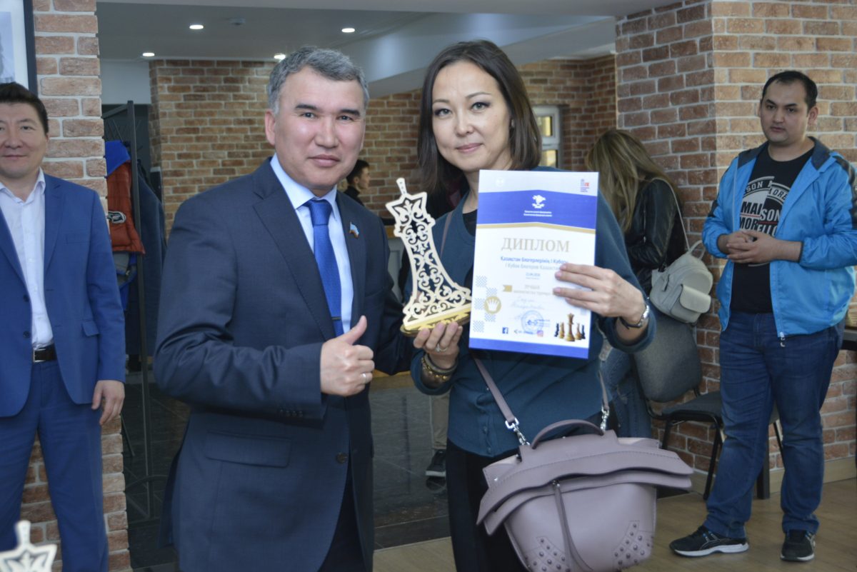 1-й Кубок блогеров по шахматам