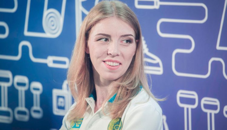 Елена Хрусталева