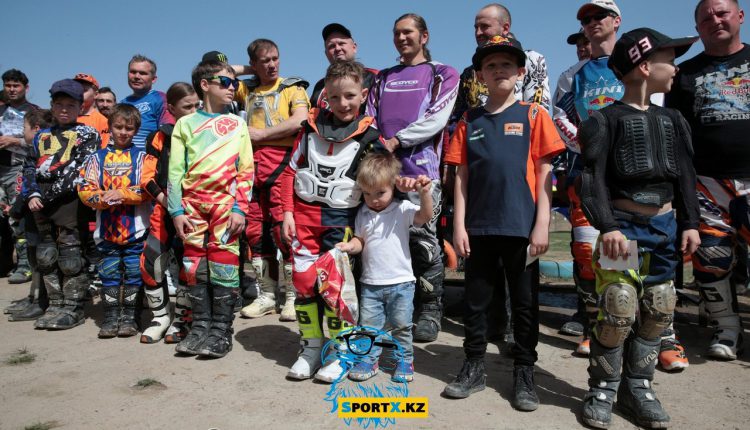 Чемпионат Казахстана по мотокроссу. Фото Ольги Апельганец