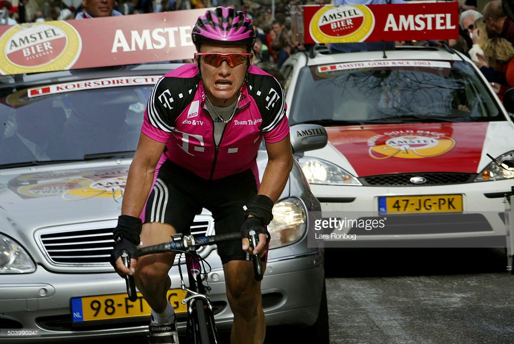 Александр Винокуров