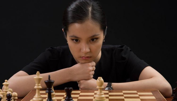 Динара Садуакасова