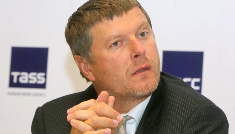 Евгений Кафельников