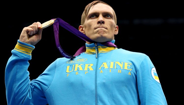 Александр Усик