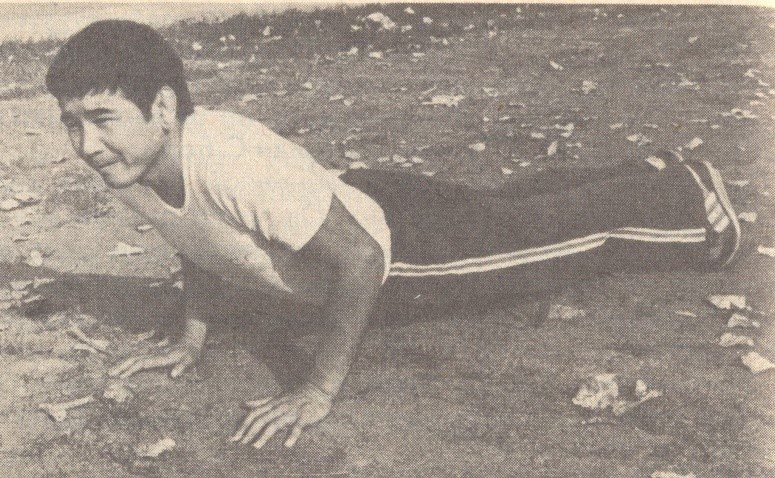 Жаксылык УШКЕМПИРОВ