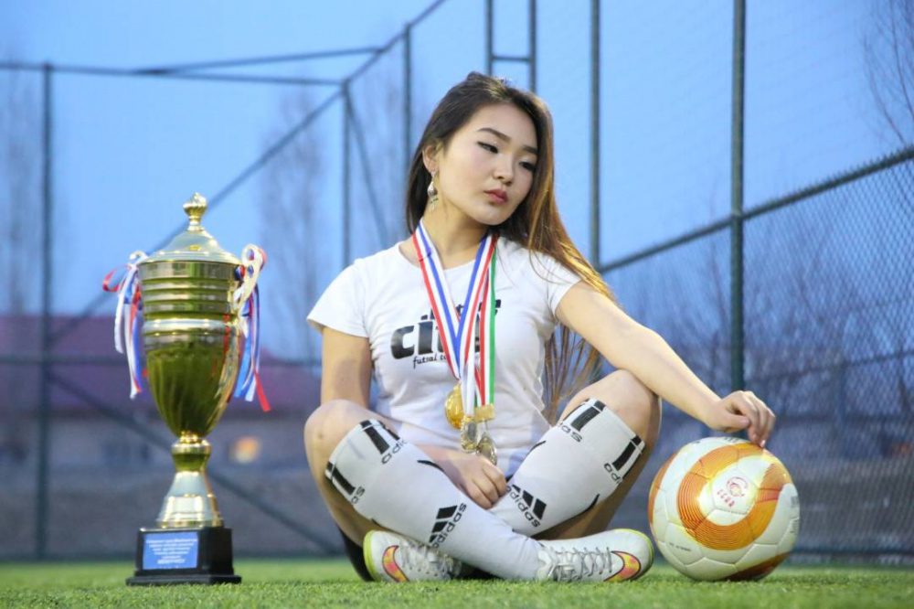 Жасмин Сайдиманова