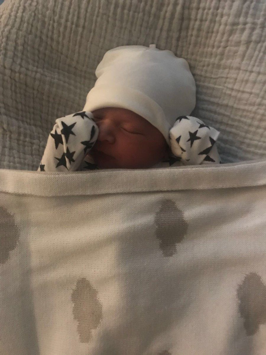 У одного из самых дорогих футболистов мира родился сын