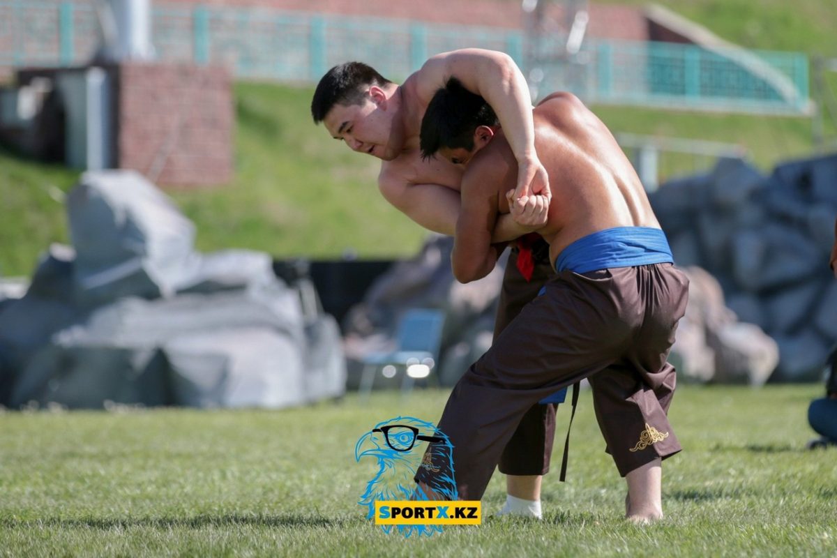 Победителем турнира по белдесу "Халык Барысы" стал Максат Кикимов