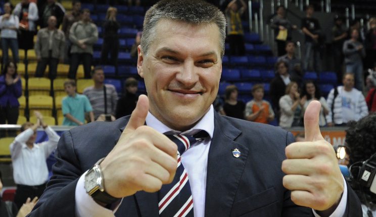 Евгений Пашутин