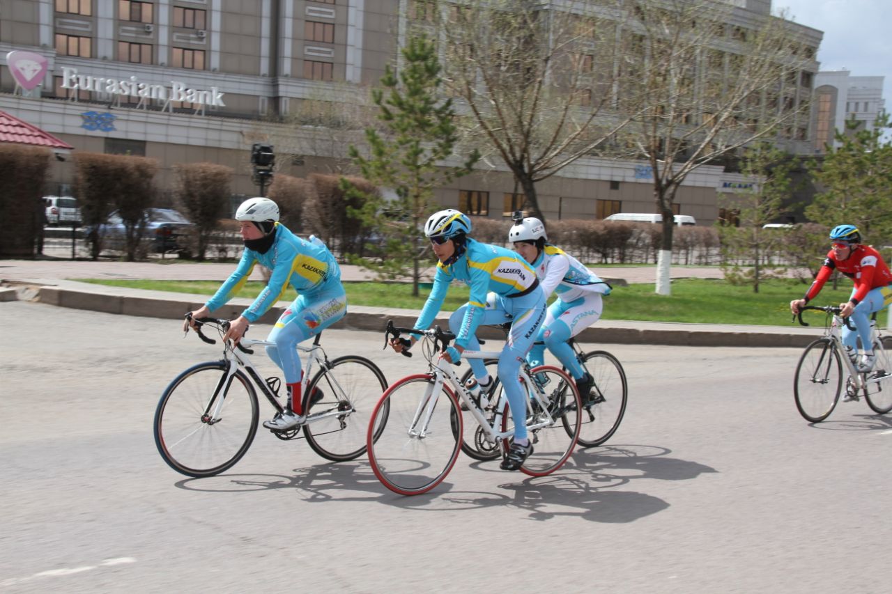 Достық шеруі