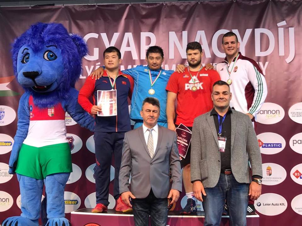 Казахстанские борцы завоевали четыре "золота" на Гран-при Венгрии