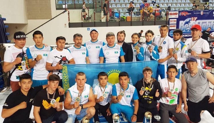 Сборная Казахстана по кикбоксингу