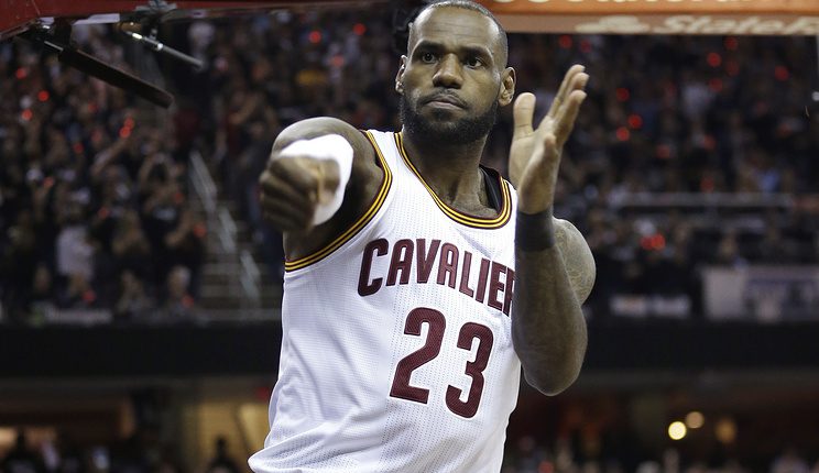 Леброн Джеймс