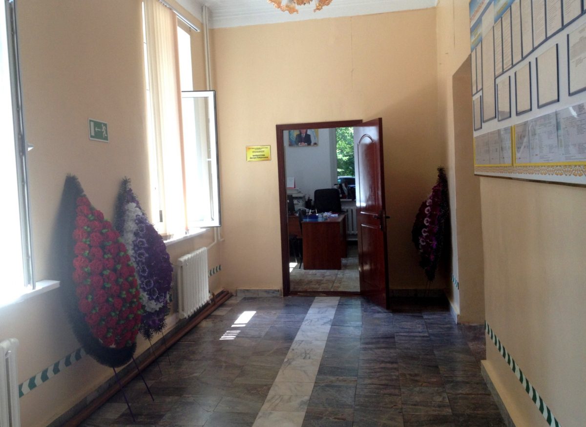 Траур в алматинской школе Дениса Тена