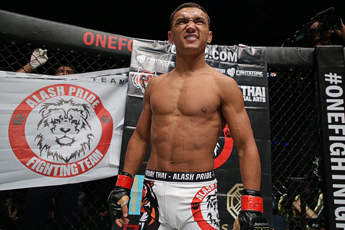 Кайрат Ахметов приготовил сюрприз для соперника из Малайзии