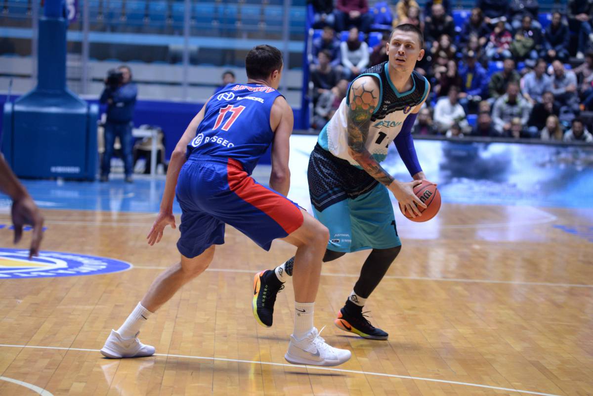 Антон Пономарев