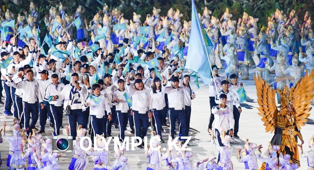Сборная Казахстана на открытии Азиады