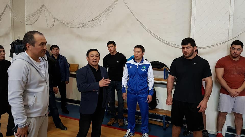 Маулен Мамыров