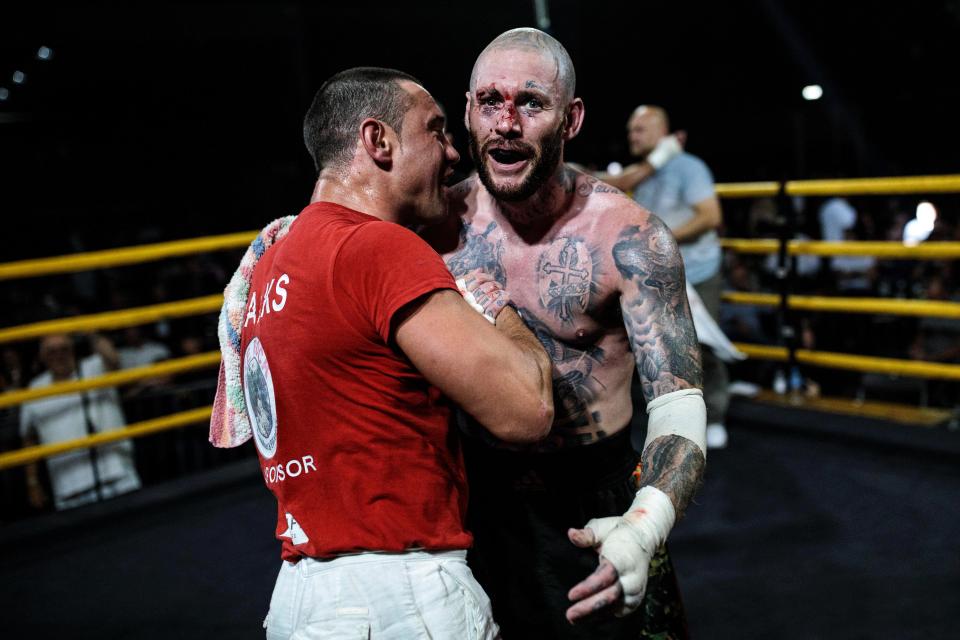 Бокс без перчаток