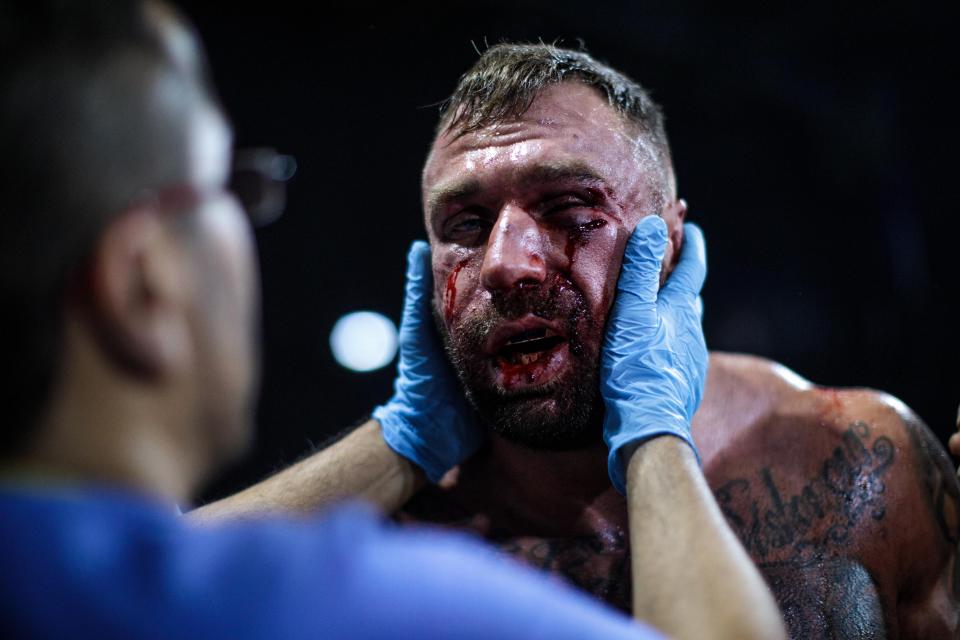 Бокс без перчаток