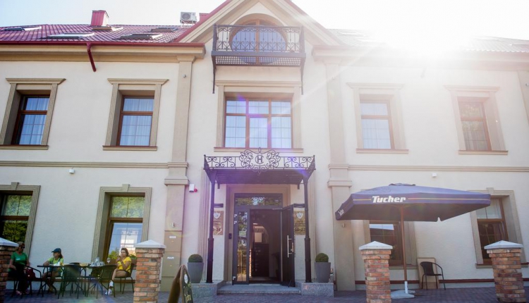 Отель Central Radviliškis в Шяуляе