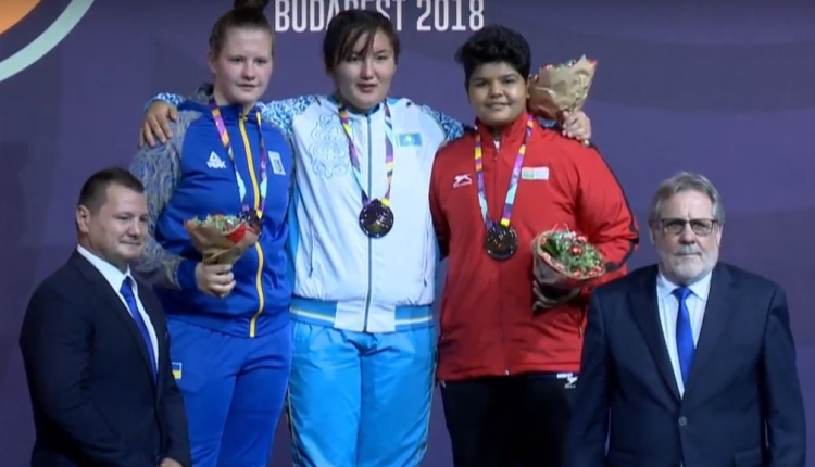 Дина Исламбекова