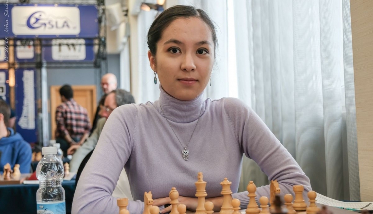 Динара Садуакасова