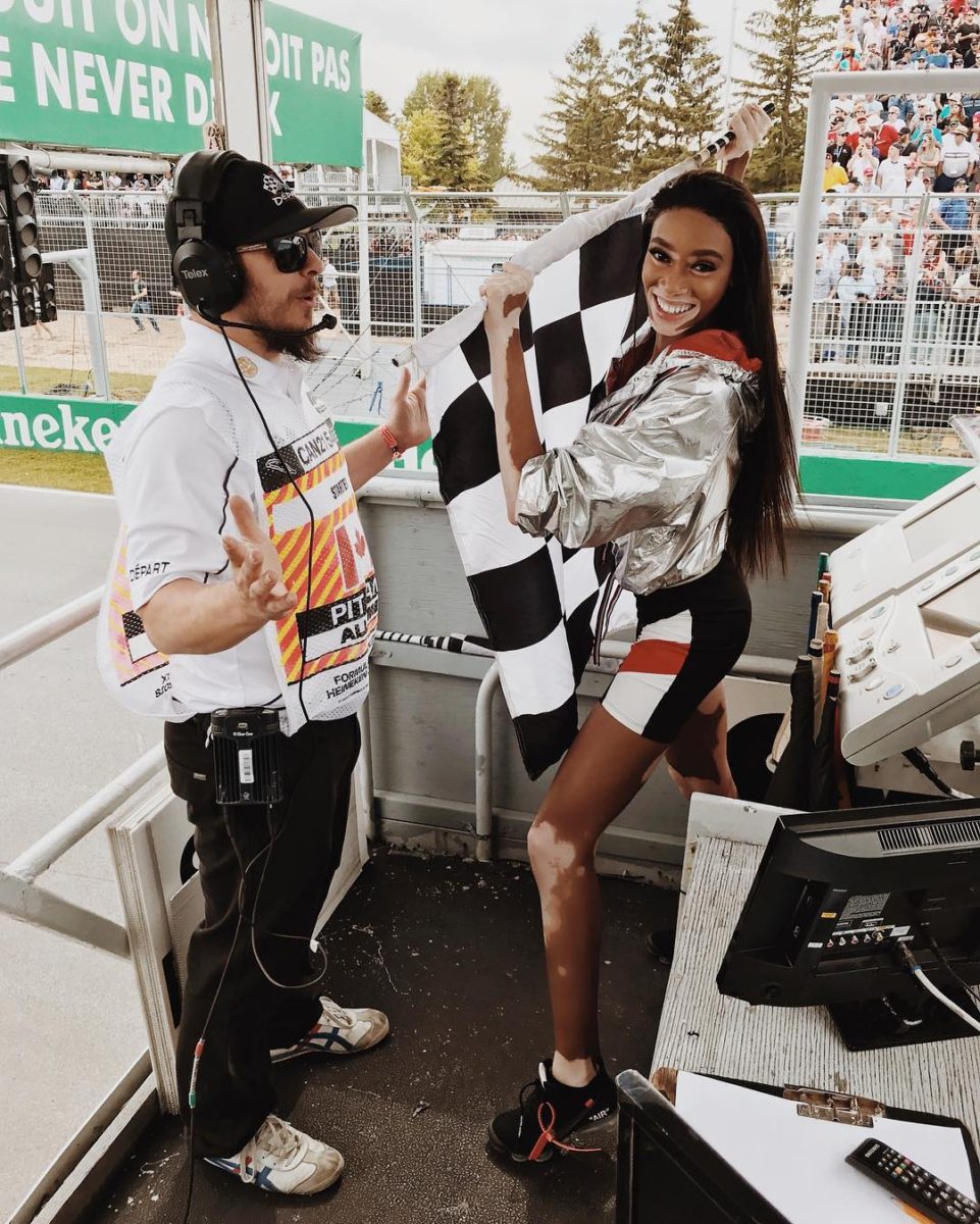 Горячие подружки чемпиона Формулы-1 Льюиса Хэмилтона