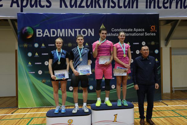 В Уральске завершился крупный международный турнир по бадминтону