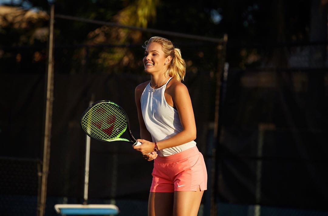 Сексуальная 18-летняя теннисистка из России теснит Марию Шарапову