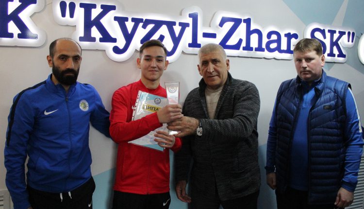 ФК Кызыл Жар СК