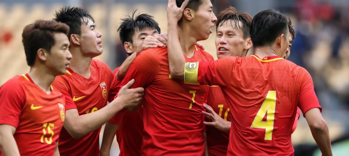 Китайский футбол при космических тратах на легионеров, по-прежнему на задворках