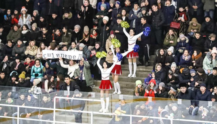 В России гордятся черлидерами в хоккее. Казахстанки - лучше!