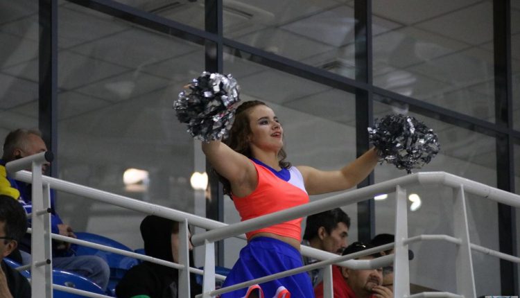 В России гордятся черлидерами в хоккее. Казахстанки - лучше!