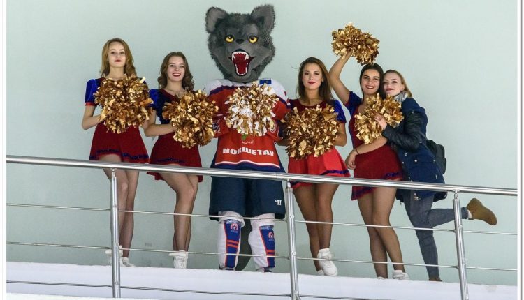 В России гордятся черлидерами в хоккее. Казахстанки - лучше!