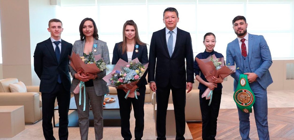 Какую оплошность допустил Садриддин Ахмедов на встрече с Главой государства