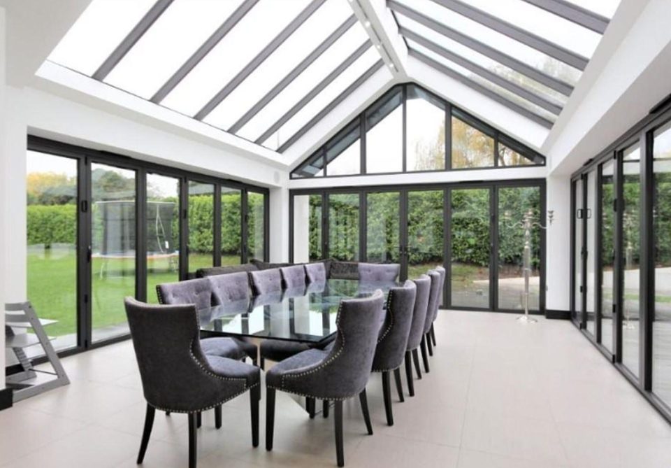 Шуменов продает дом в Лас-Вегасе. Кто еще из звезд избавляется от недвижимости?