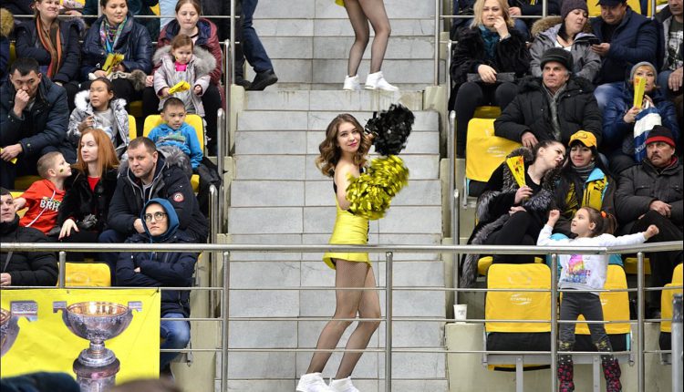 В России гордятся черлидерами в хоккее. Казахстанки - лучше!