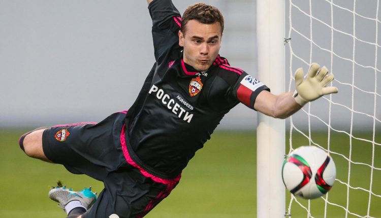 Игорь Акинфеев