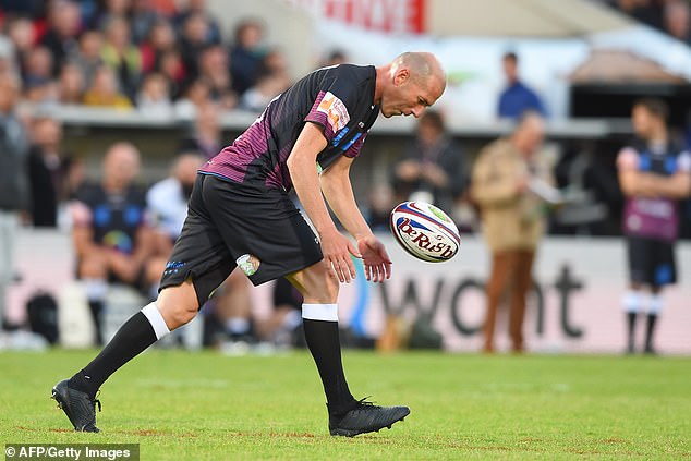 Футболистам Казахстана предложили брать пример с Зидана и чаще играть в регби