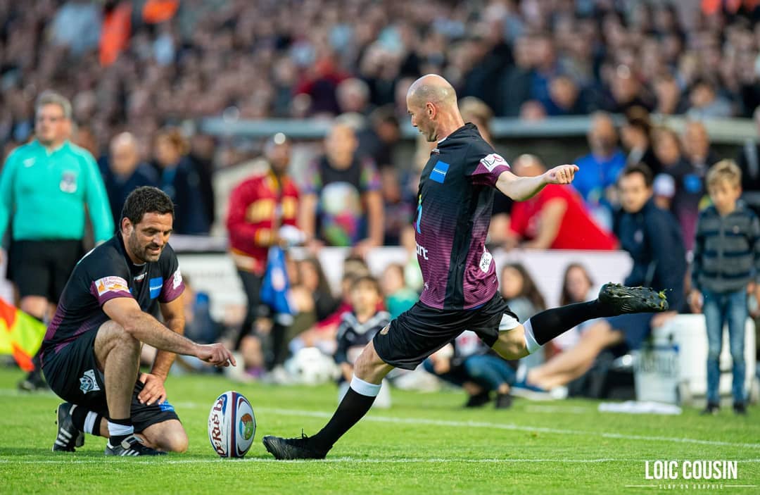 Футболистам Казахстана предложили брать пример с Зидана и чаще играть в регби