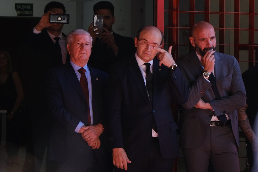 Как проходила траурная церемония прощания с экс-футболистом Хосе Антонио Рейесом