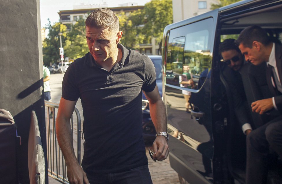 Как проходила траурная церемония прощания с экс-футболистом Хосе Антонио Рейесом