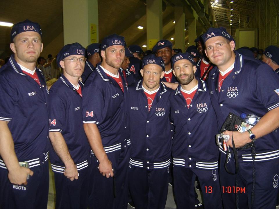 Деннис Холл