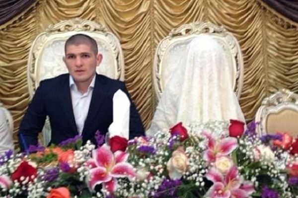 Как выглядят жены Хабиба Нурмагомедова и Дастина Порье