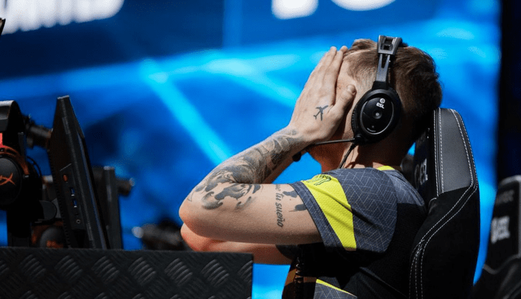 NAVI проиграли OG, s1mple