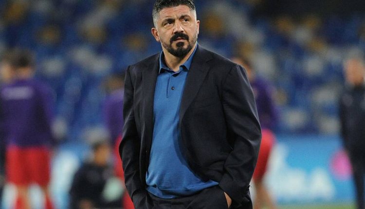 "Валенсия" поменяла главного тренера Испанский футбольный клуб "Валенсия"