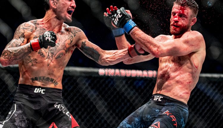 Max-Holloway-beats-Calvin-Kattar-at-Fight-Island-in-Yas-Island-Abu-Dhabi-UFC.-©-John-Barry